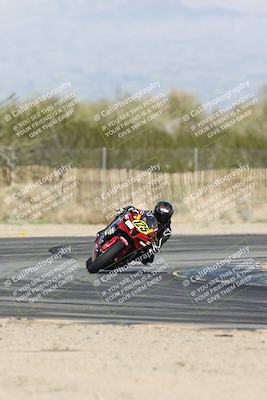 media/Jan-15-2026-Racers Edge (Thu) [[dfebeb70ab]]/2-A Group/Session 5 Turn 2/